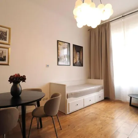 Apartma Aida 1908 Apartment *