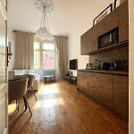 Apartma Aida 1908 卡罗维发利